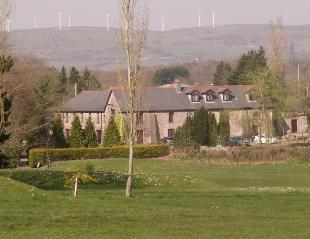 St Mary'S Hotel Golf & Country Club Pencoed Εξωτερικό φωτογραφία