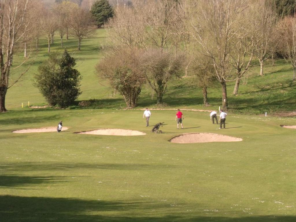 St Mary'S Hotel Golf & Country Club Pencoed Εξωτερικό φωτογραφία